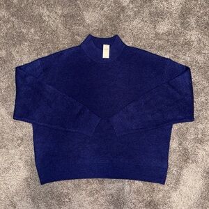 GAP NWT Women's Navy Sweater